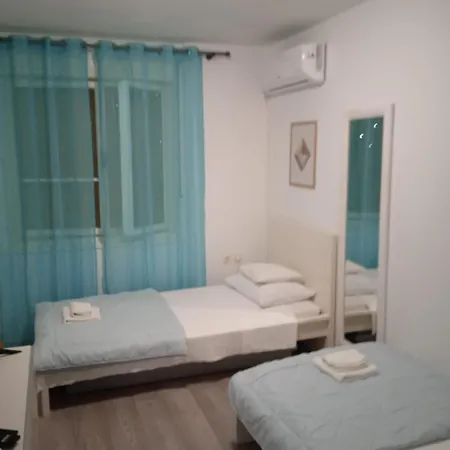 Center Of Split, Quite Bedroom For 2 Overnight Kwatera prywatna Split